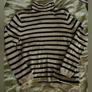 VINTAGE 🤍 J CREW ROLLNECK SWEATER, striped, size L